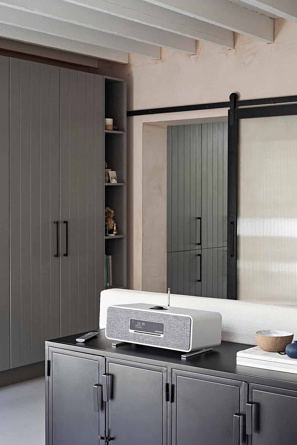 #Color_ Soft Grey lacquer with lead
grey fabric grille