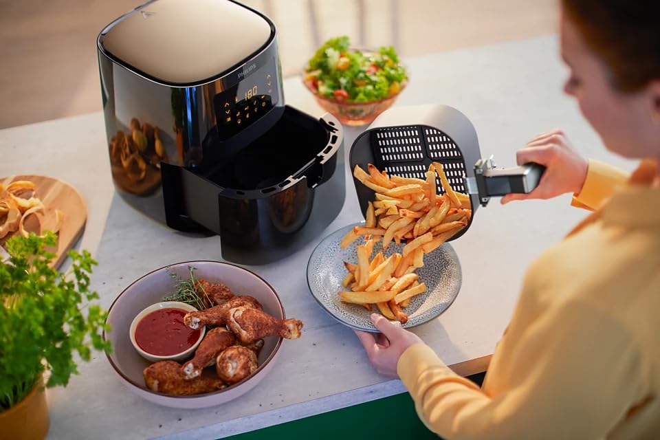 Philips Essential Air Fryer HD9252/70 with Rapid Air Technology- uses up to 90% less fat- 7 Presets Touch Screen